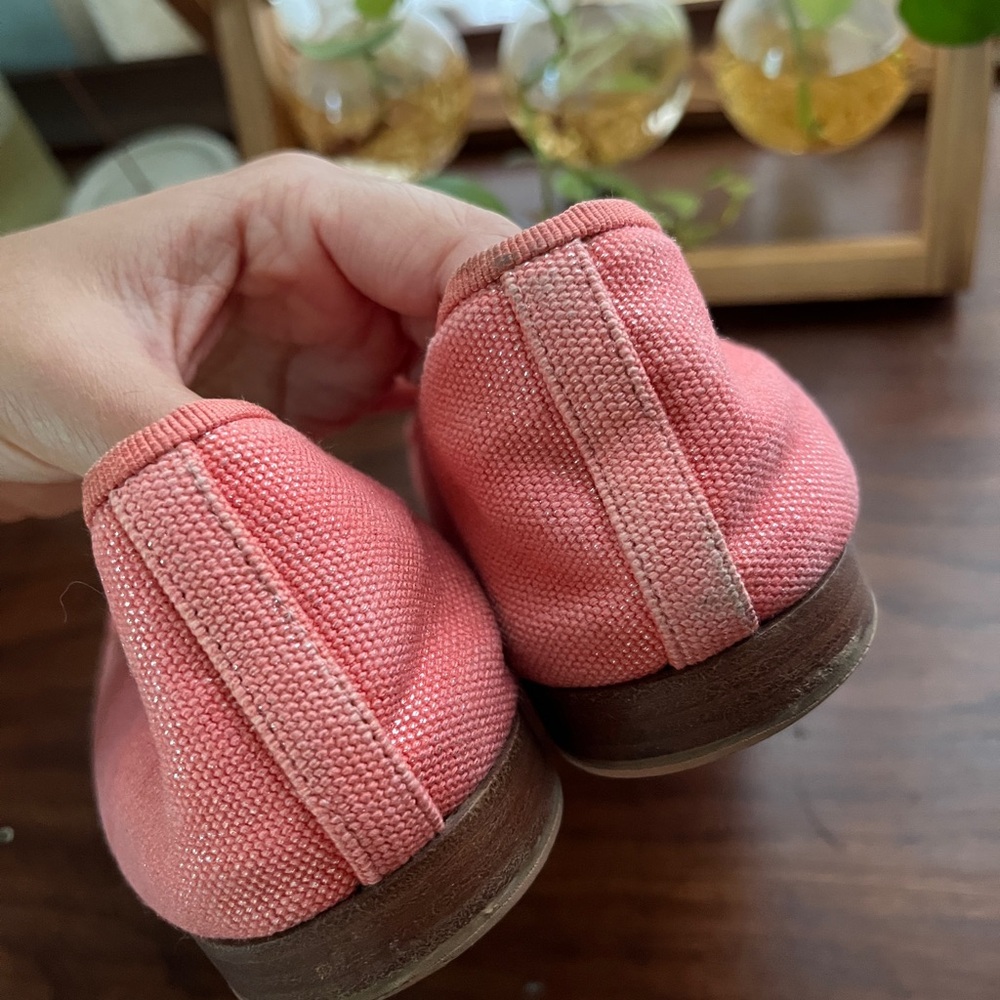 Chanel Pink and Gold Ballet Flats with Decorative Bows - Picture 5 of 10